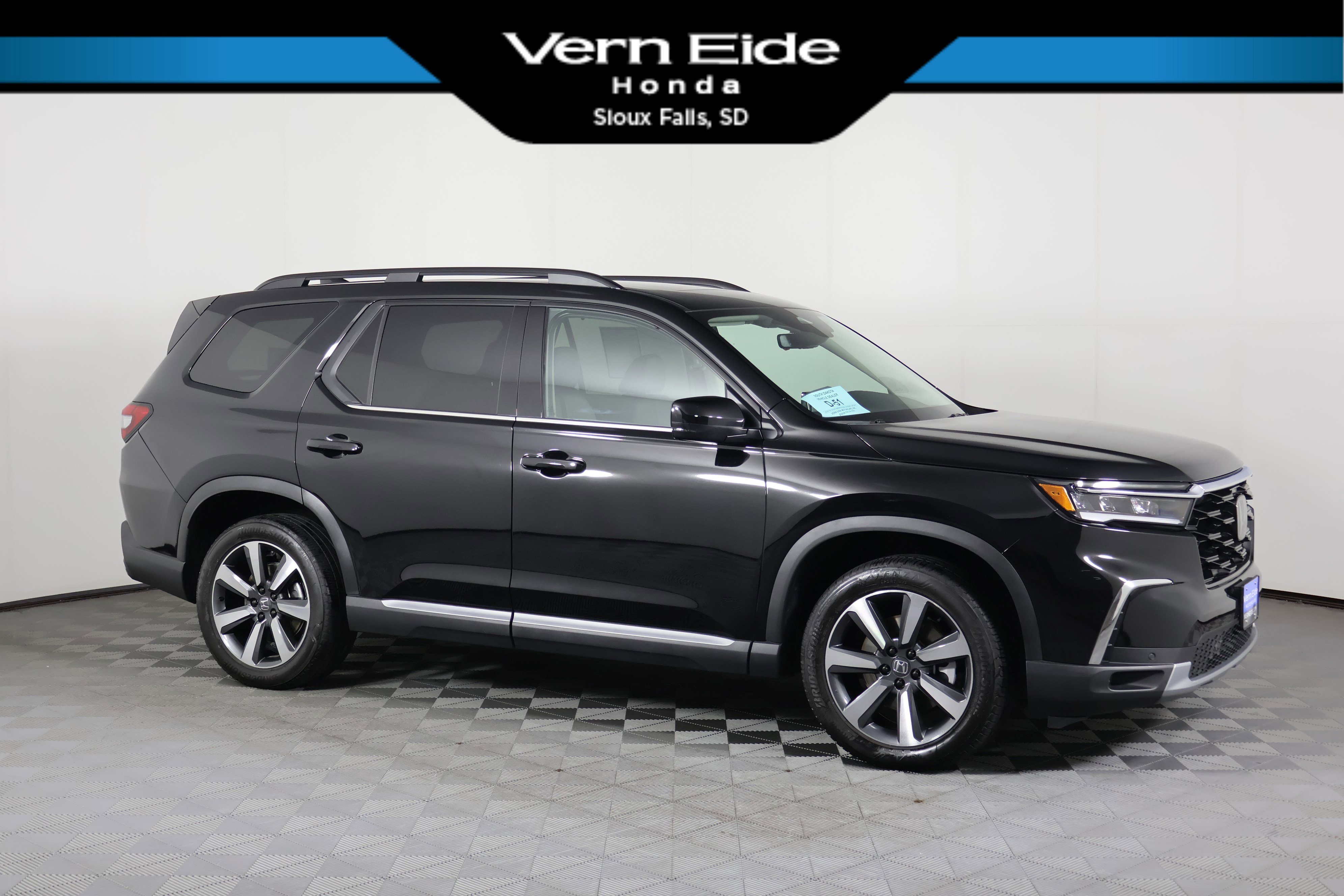 Used 2024 Honda Pilot Touring