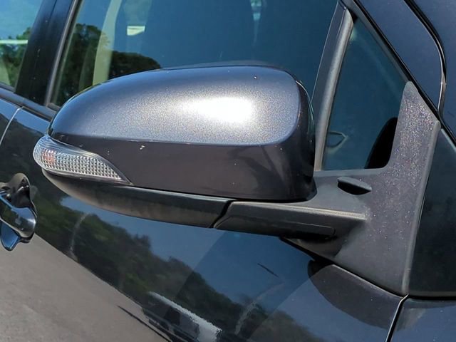 Used 2015 Toyota Prius C Three image 12