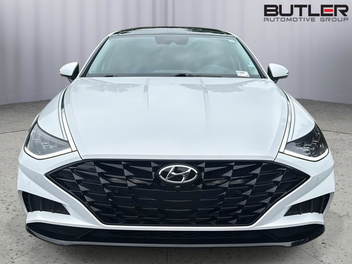 Used 2023 Hyundai Sonata Limited FWD image 2