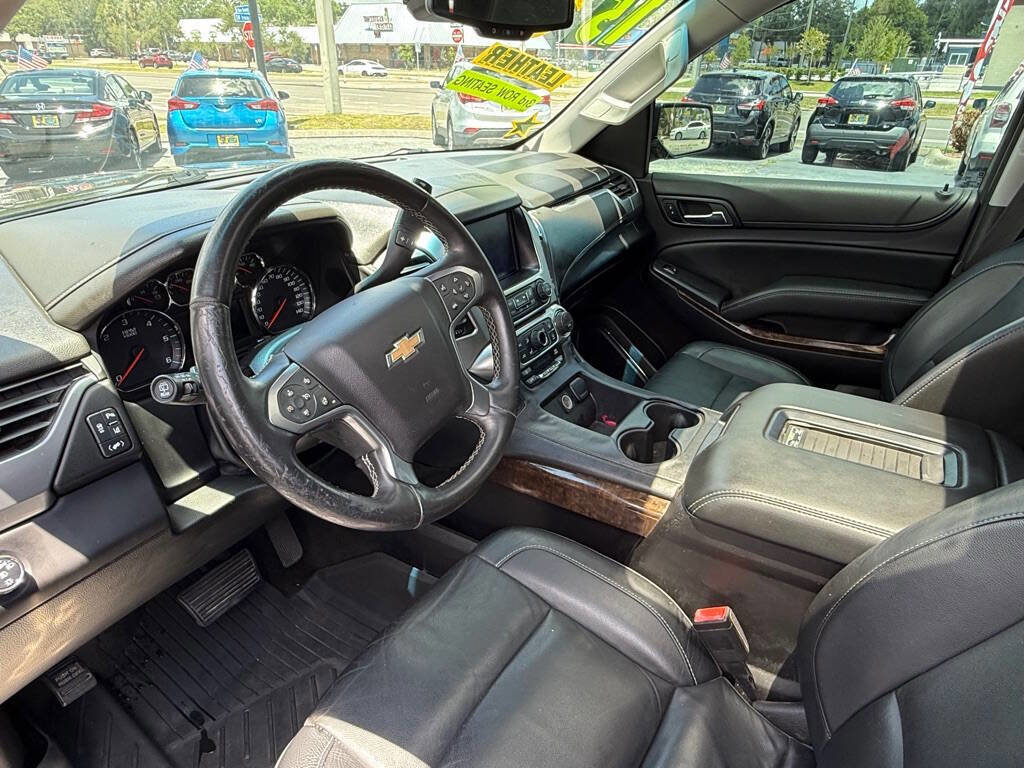 Used 2015 Chevrolet Suburban LT image 11