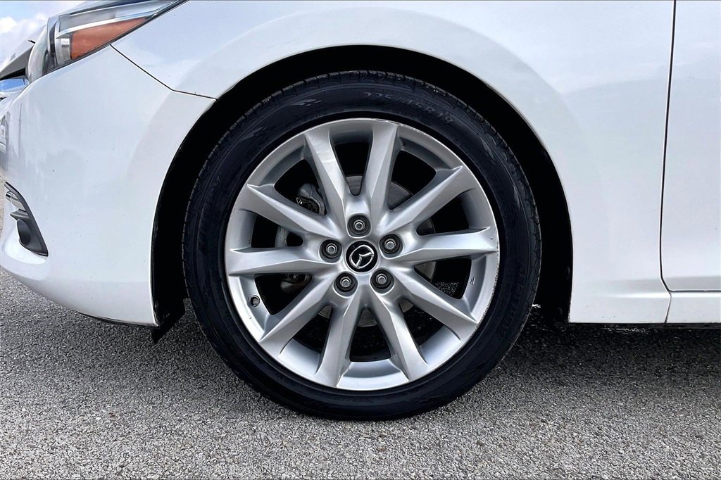 Used 2017 MAZDA MAZDA3 Grand Touring image 35