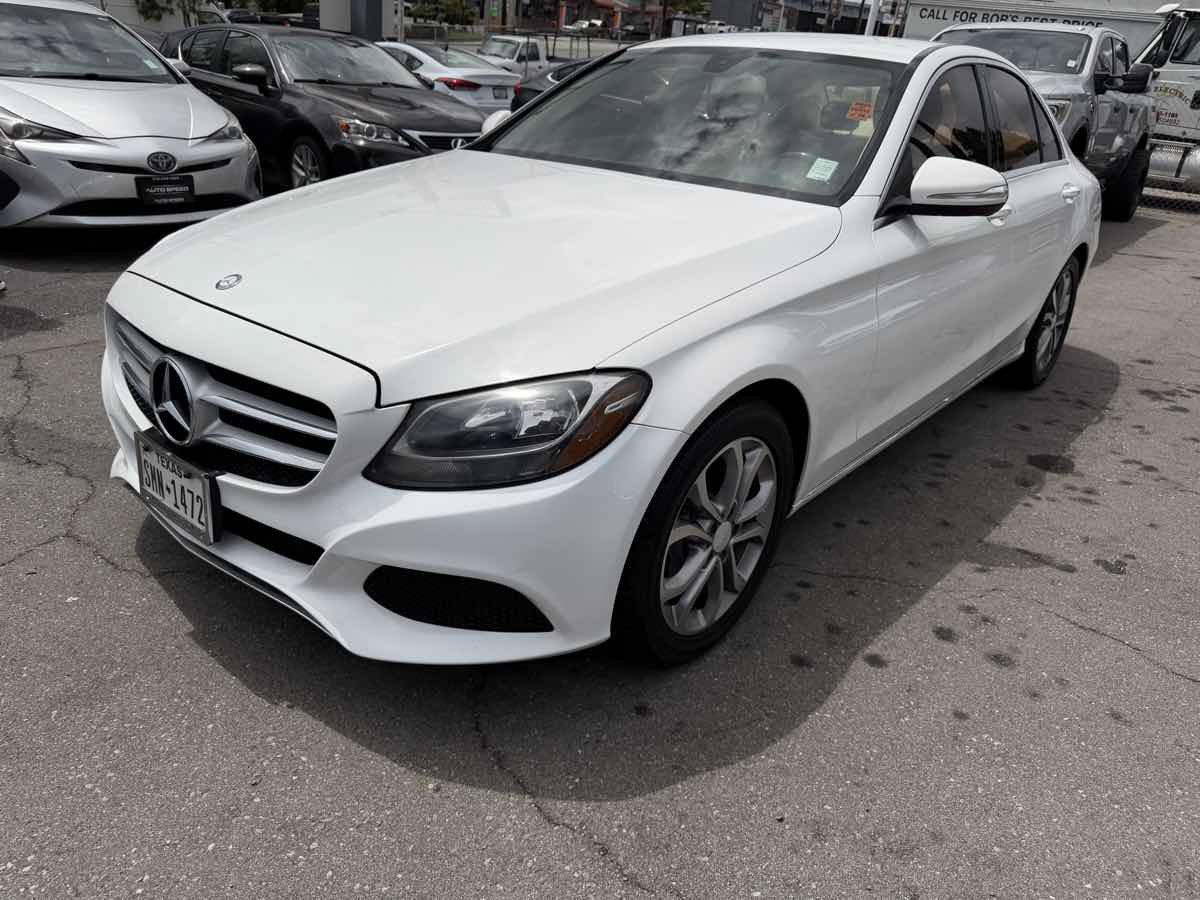 Used 2015 Mercedes-Benz C 300 Sedan image 3