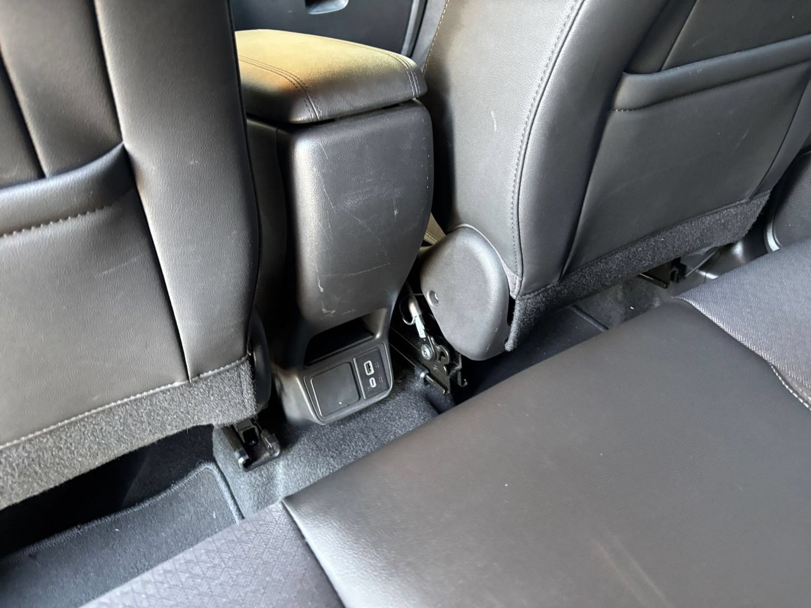 Used 2025 Buick Encore GX Preferred AWD/4WD image 22