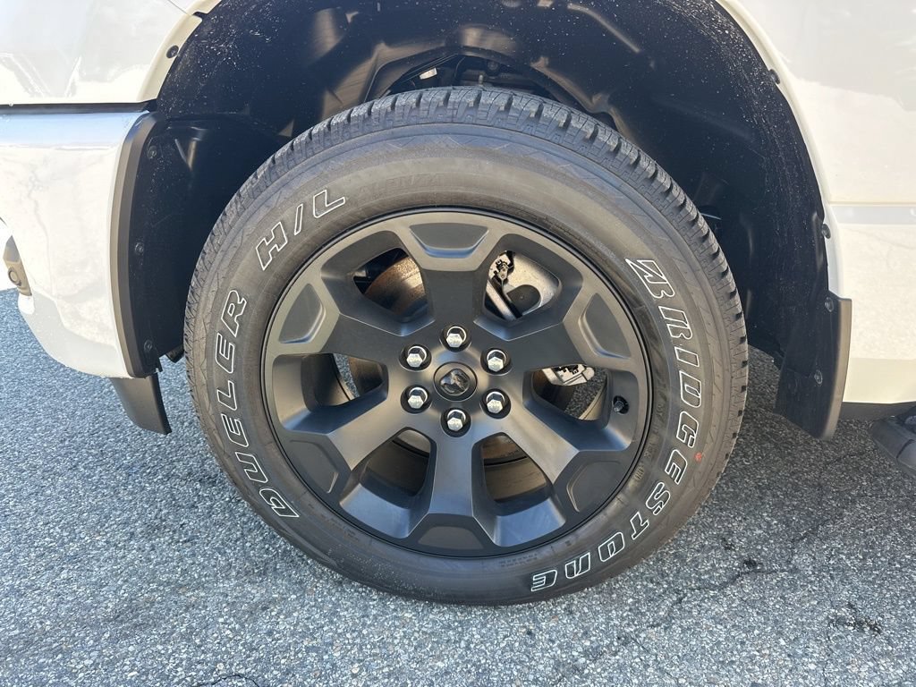 Used 2026 RAM 1500 Express AWD/4WD image 34