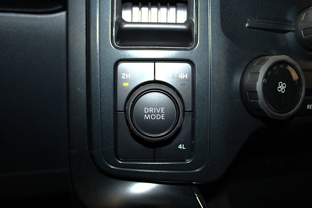 Used 2025 Ford F150 STX w/ Equipment Group 200A AWD/4WD image 20