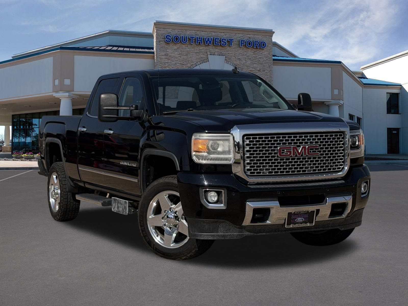 Used 2015 GMC Sierra 2500 Denali w/ Driver Alert Package AWD/4WD 360° Tour