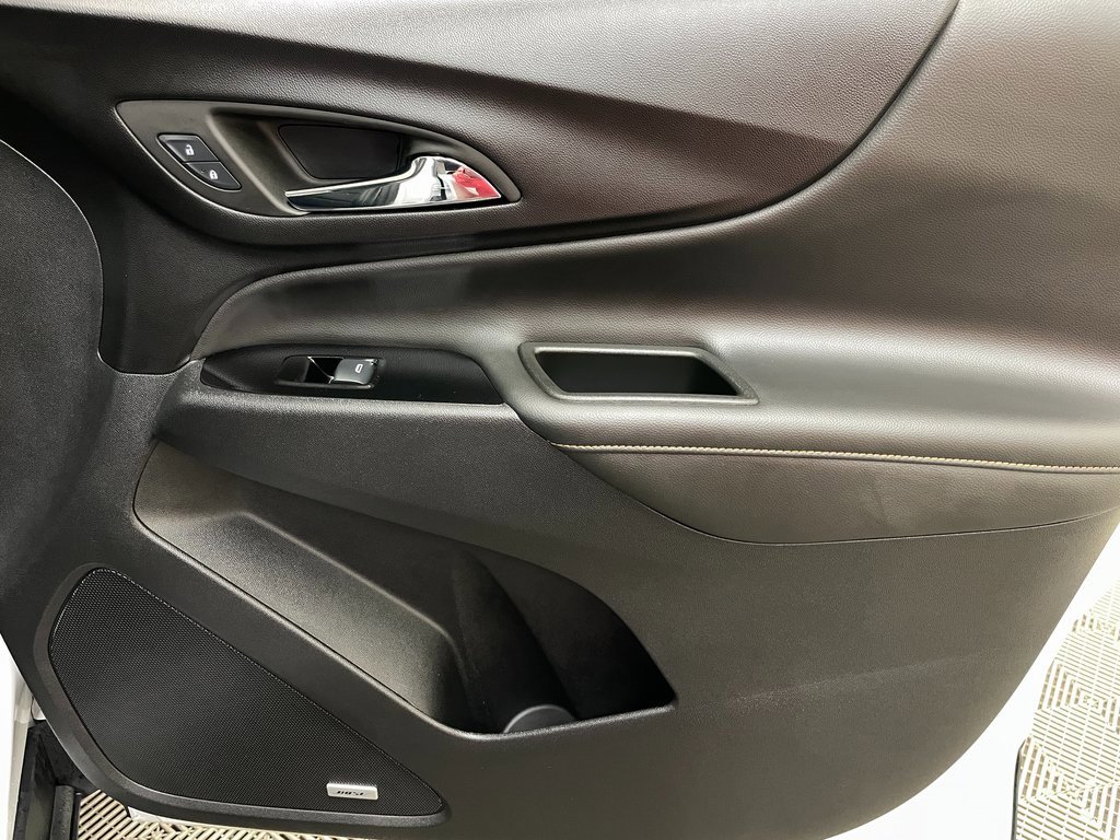 Used 2024 Chevrolet Equinox Premier image 38