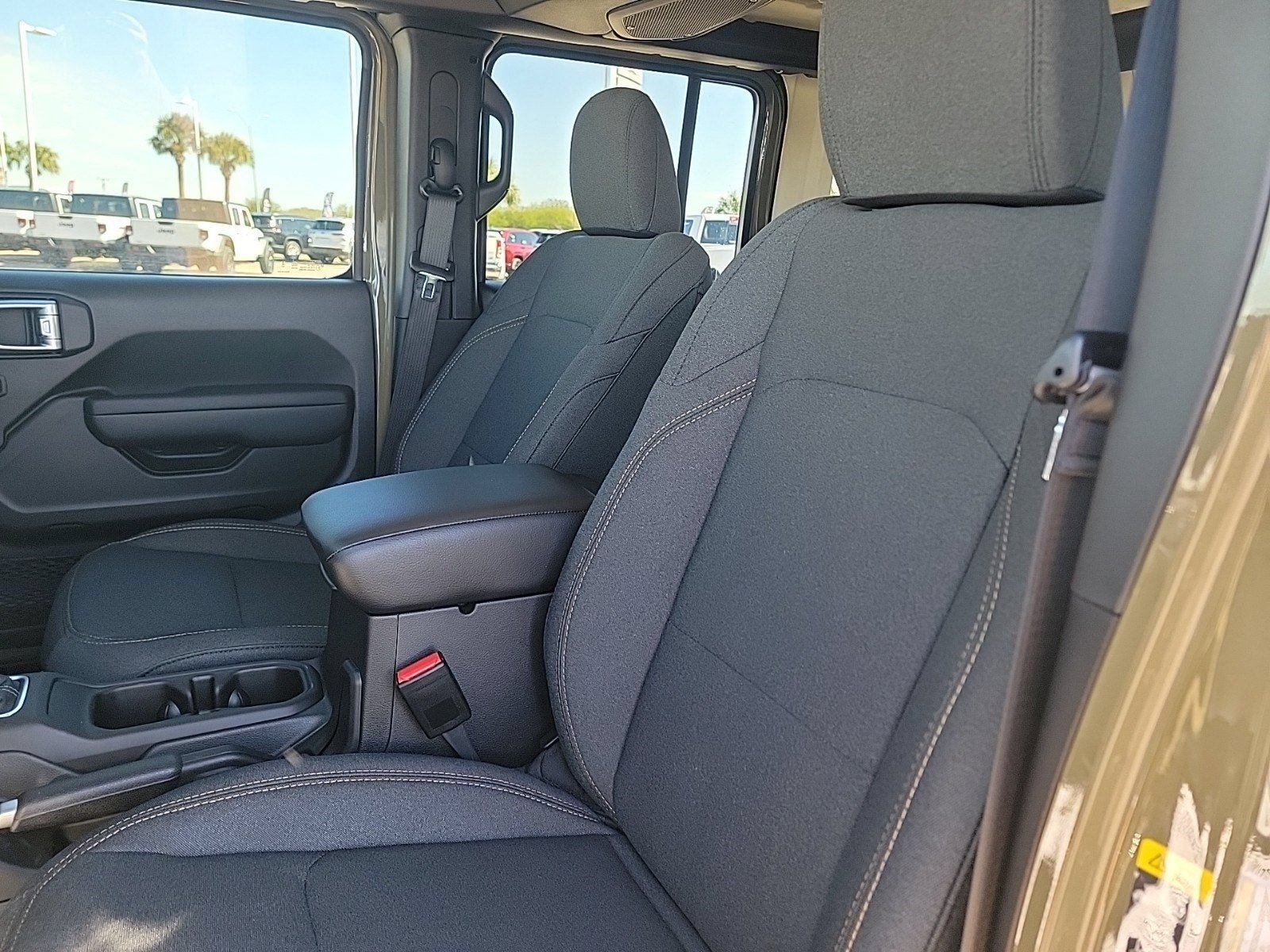 Used 2025 Jeep Wrangler Unlimited Sport S 4xe w/ Convenience Group AWD/4WD image 26