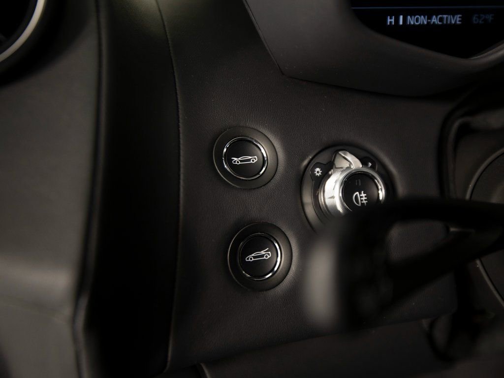 Used 2020 McLaren GT image 19