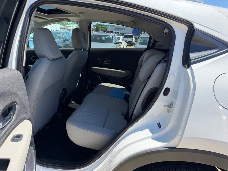 Used 2020 Honda HR-V EX image 8