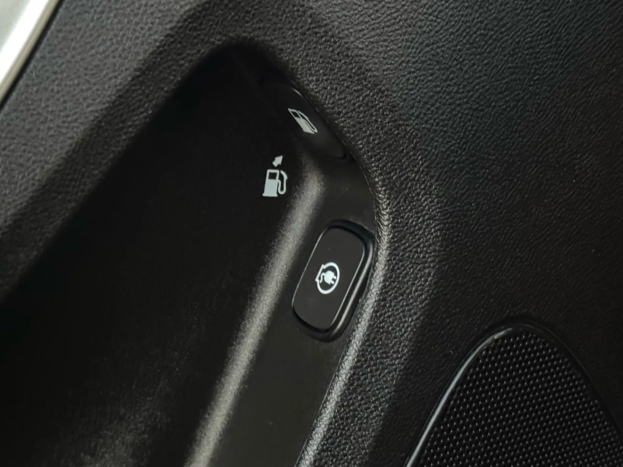 Used 2012 Chevrolet Volt Premium w/ Premium Trim Package image 15