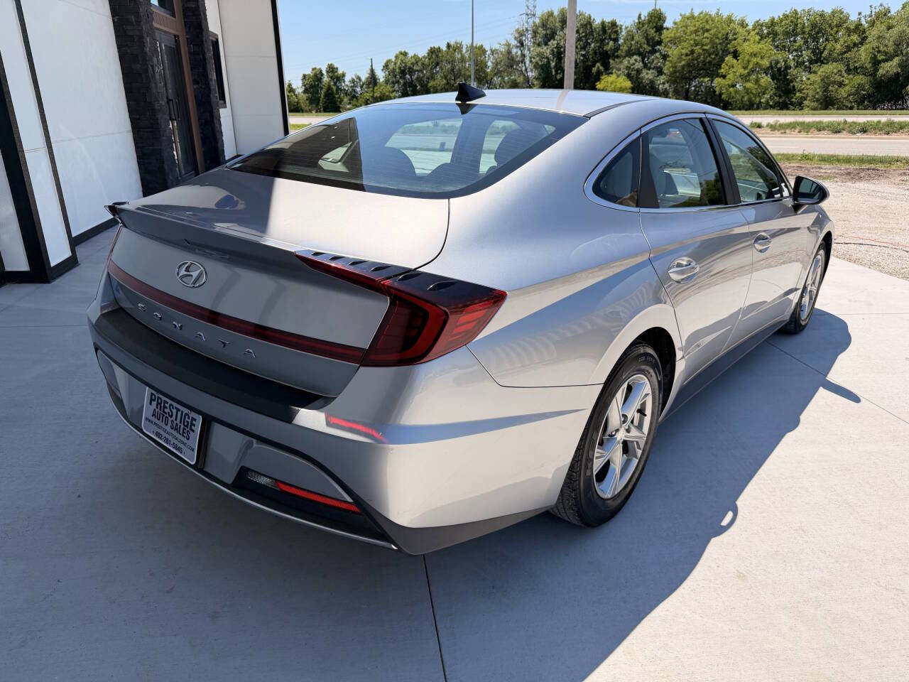 Used 2021 Hyundai Sonata SE FWD image 8