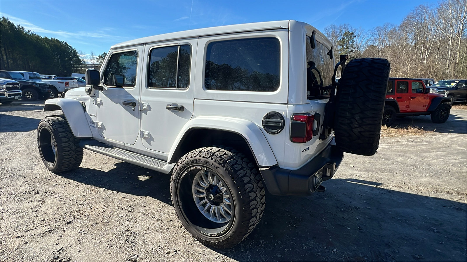 Used 2021 Jeep Wrangler Unlimited Sahara w/ Cold Weather Group image 10