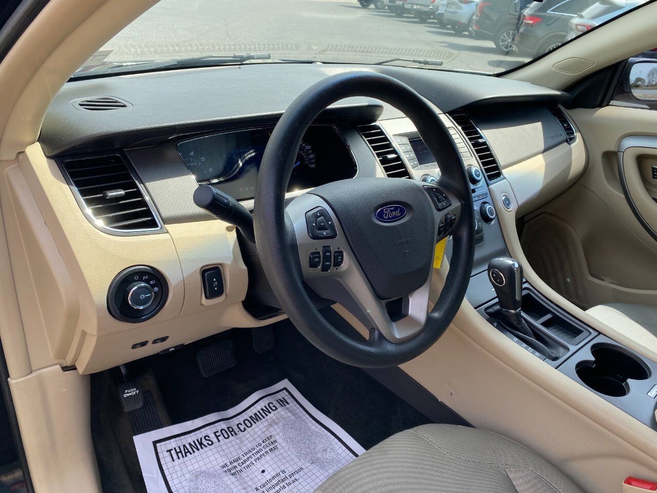 Used 2015 Ford Taurus SE FWD image 10