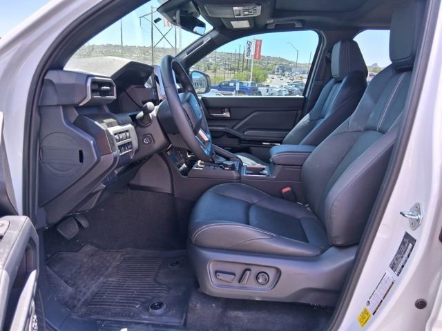 Certified 2025 Toyota 4Runner Limited AWD/4WD image 4