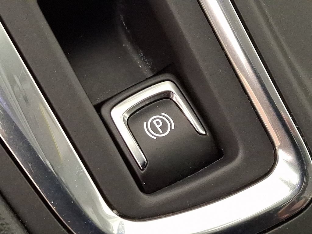 Used 2023 Chevrolet Equinox LS AWD/4WD image 22