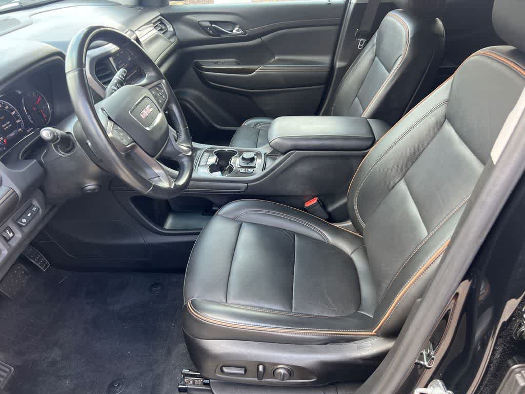 Used 2022 GMC Acadia AT4 w/ Technology Package AWD/4WD image 9