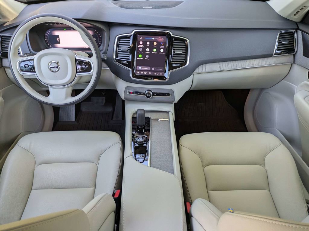 Certified 2025 Volvo XC90 B6 Plus AWD/4WD image 14