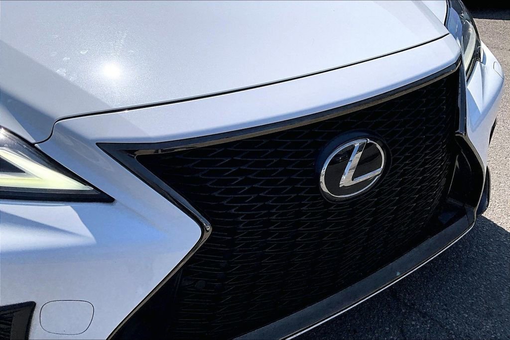 Used 2022 Lexus LS 500 F Sport w/ Accessory Package (Z2) image 33