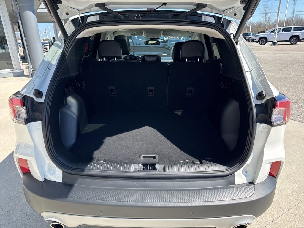 Used 2022 Ford Escape Titanium image 14