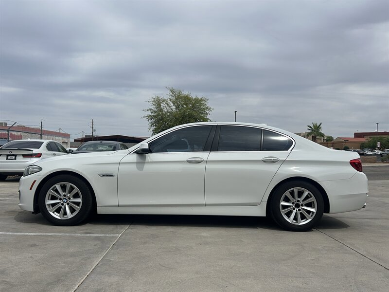 Used 2016 BMW 528i Sedan RWD image 3