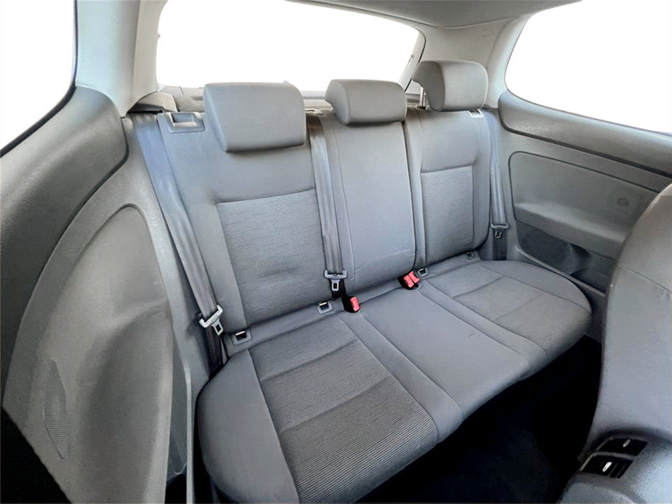 Used 2009 Volkswagen Rabbit S image 13