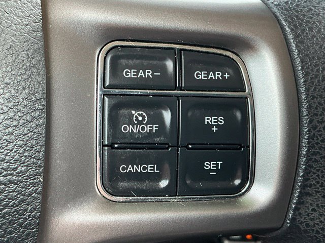 Used 2021 RAM 1500 Classic SLT AWD/4WD image 17