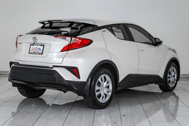 Used 2019 Toyota C-HR LE image 6