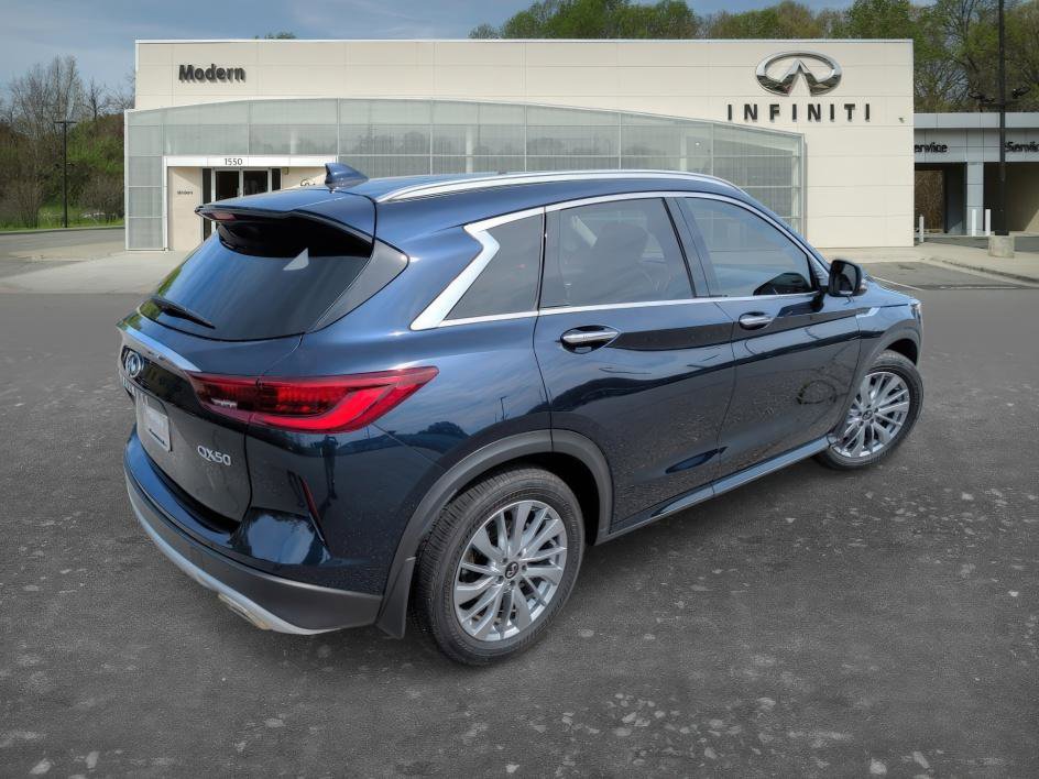 Used 2025 INFINITI QX50 Luxe image 4