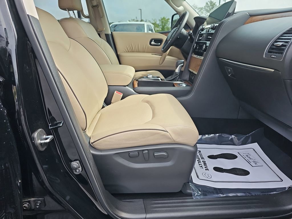 Used 2024 Nissan Armada SL w/ Captain's Chairs Package RWD image 13