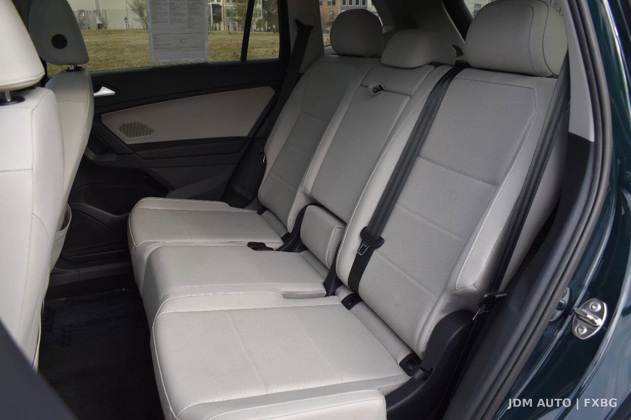Used 2019 Volkswagen Tiguan SE AWD/4WD image 14