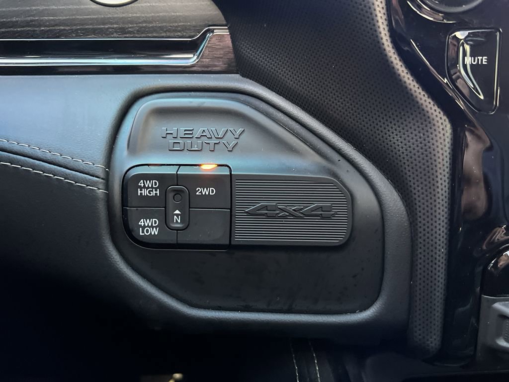 Used 2024 RAM 2500 Limited image 25