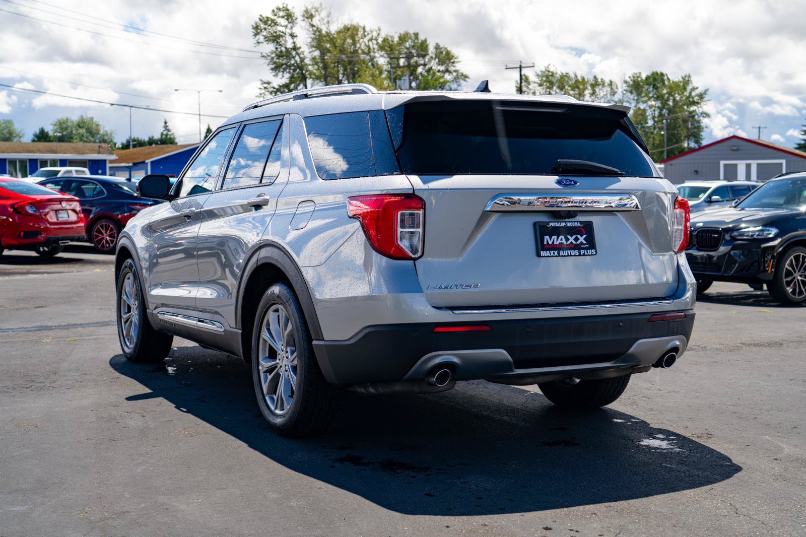 Used 2024 Ford Explorer Limited RWD image 13