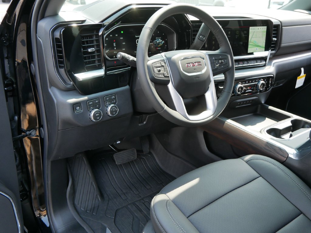 New 2026 GMC Sierra 3500 SLT w/ SLT Premium Package AWD/4WD image 7