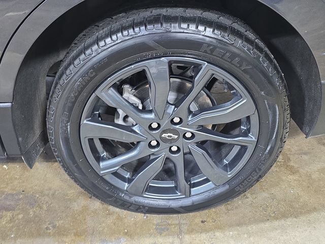 Used 2023 Chevrolet Equinox RS w/ RS Leather Package AWD/4WD image 34