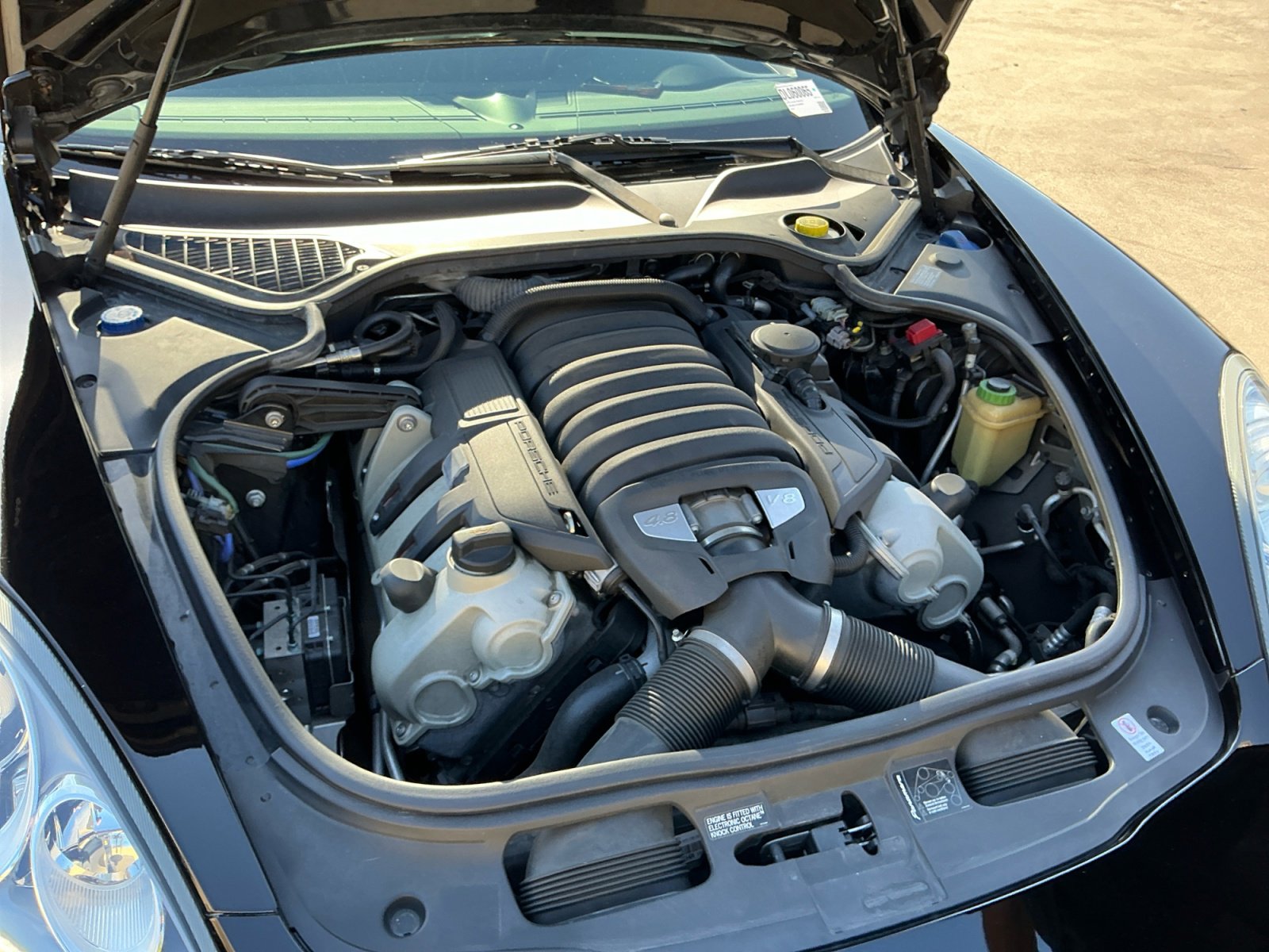 Used 2013 Porsche Panamera S image 22