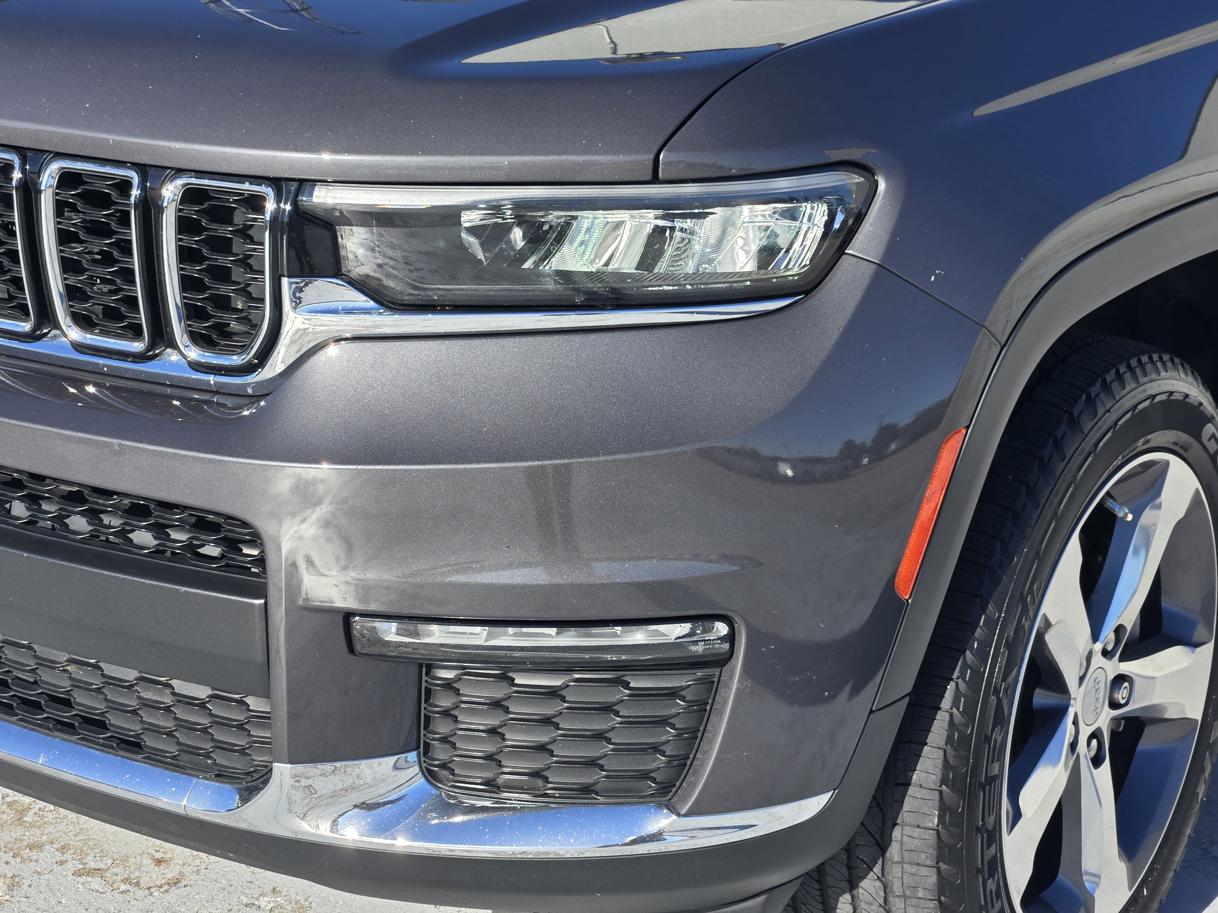 Used 2021 Jeep Grand Cherokee L Limited image 11
