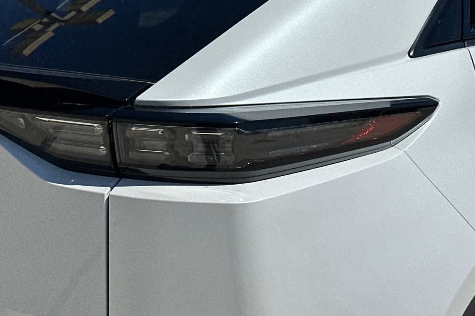 New 2026 Subaru Uncharted Premium FWD image 31