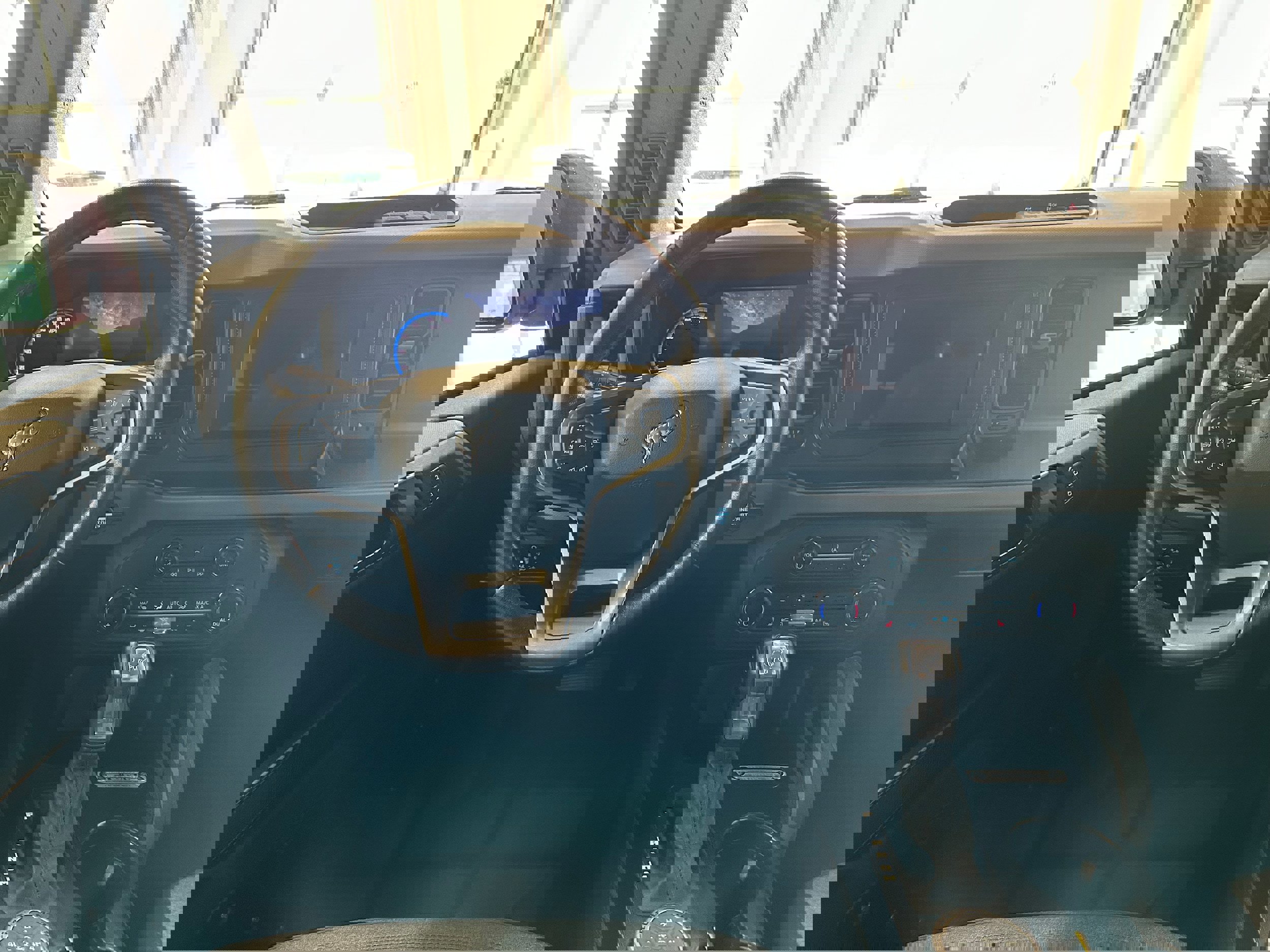 Used 2021 Ford Bronco Big Bend image 16