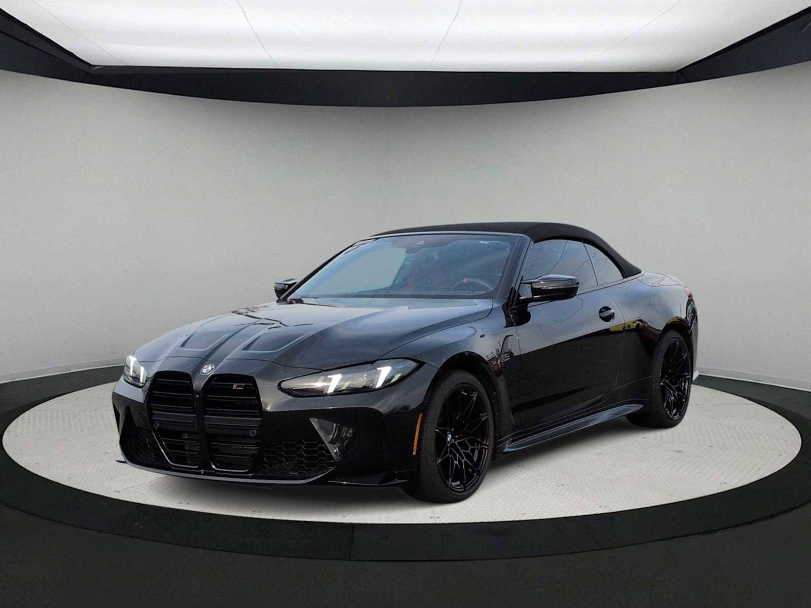 Used 2025 BMW M4 xDrive Competition w/ Executive Package image 4