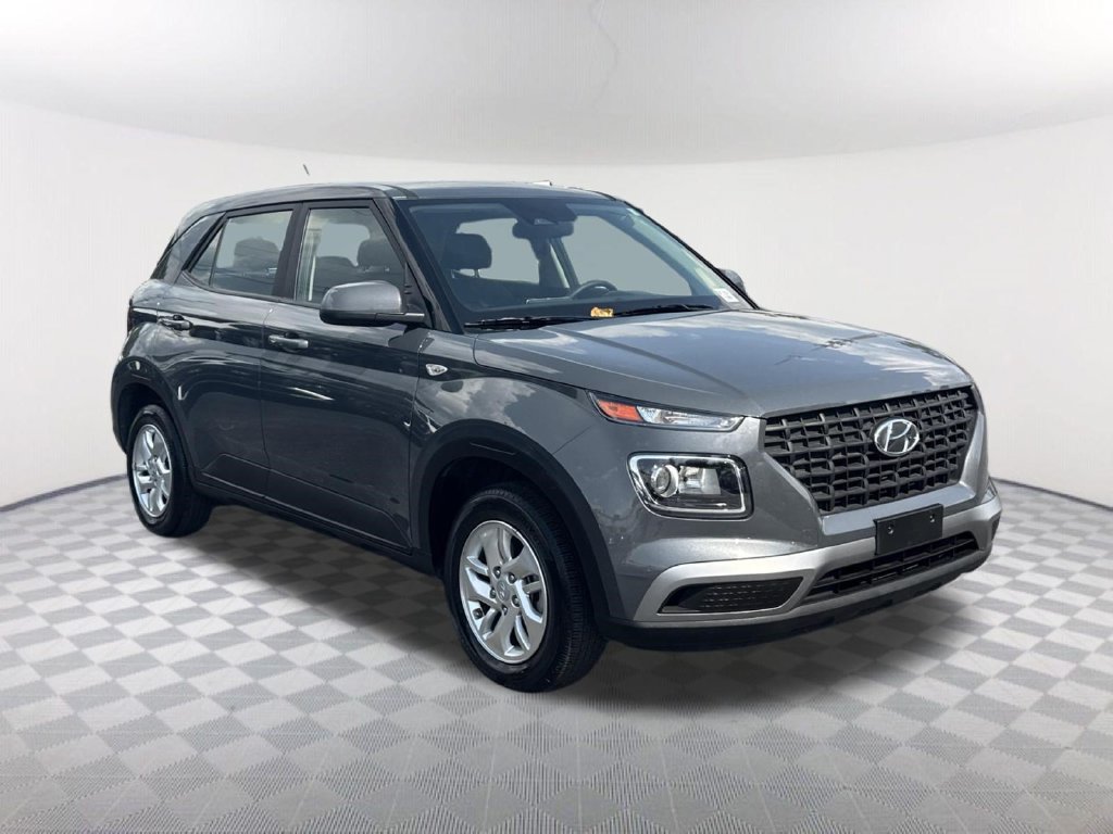 Used 2025 Hyundai Venue SE FWD image 3