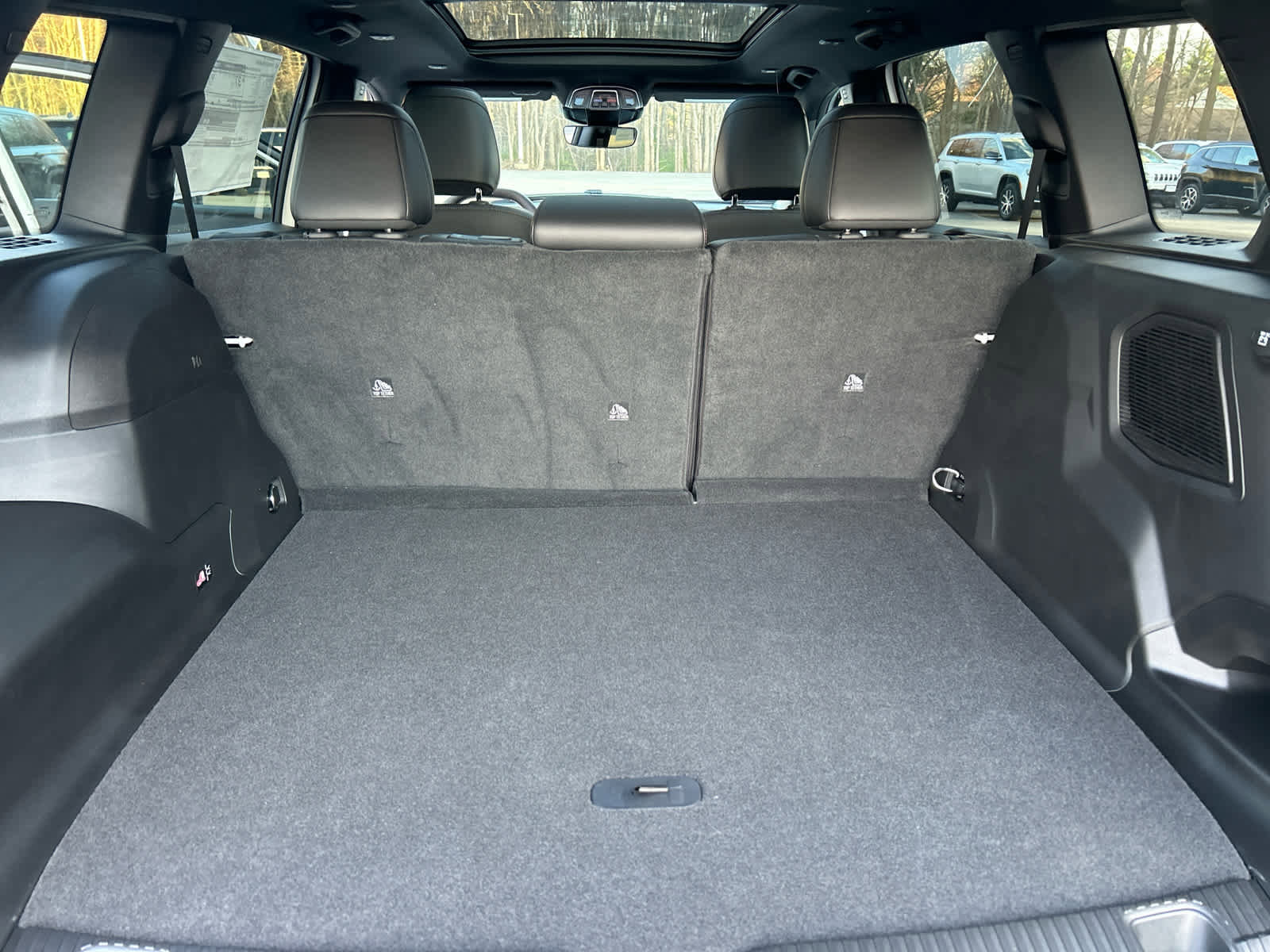 New 2026 Jeep Cherokee Overland AWD/4WD image 36