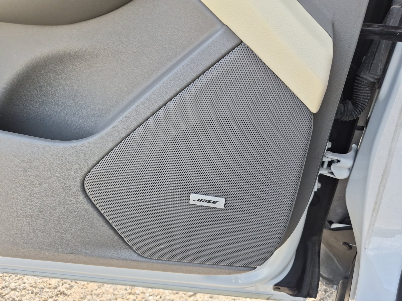Used 2021 Cadillac XT6 Premium Luxury w/ LPO, Floor Liner Package FWD image 28