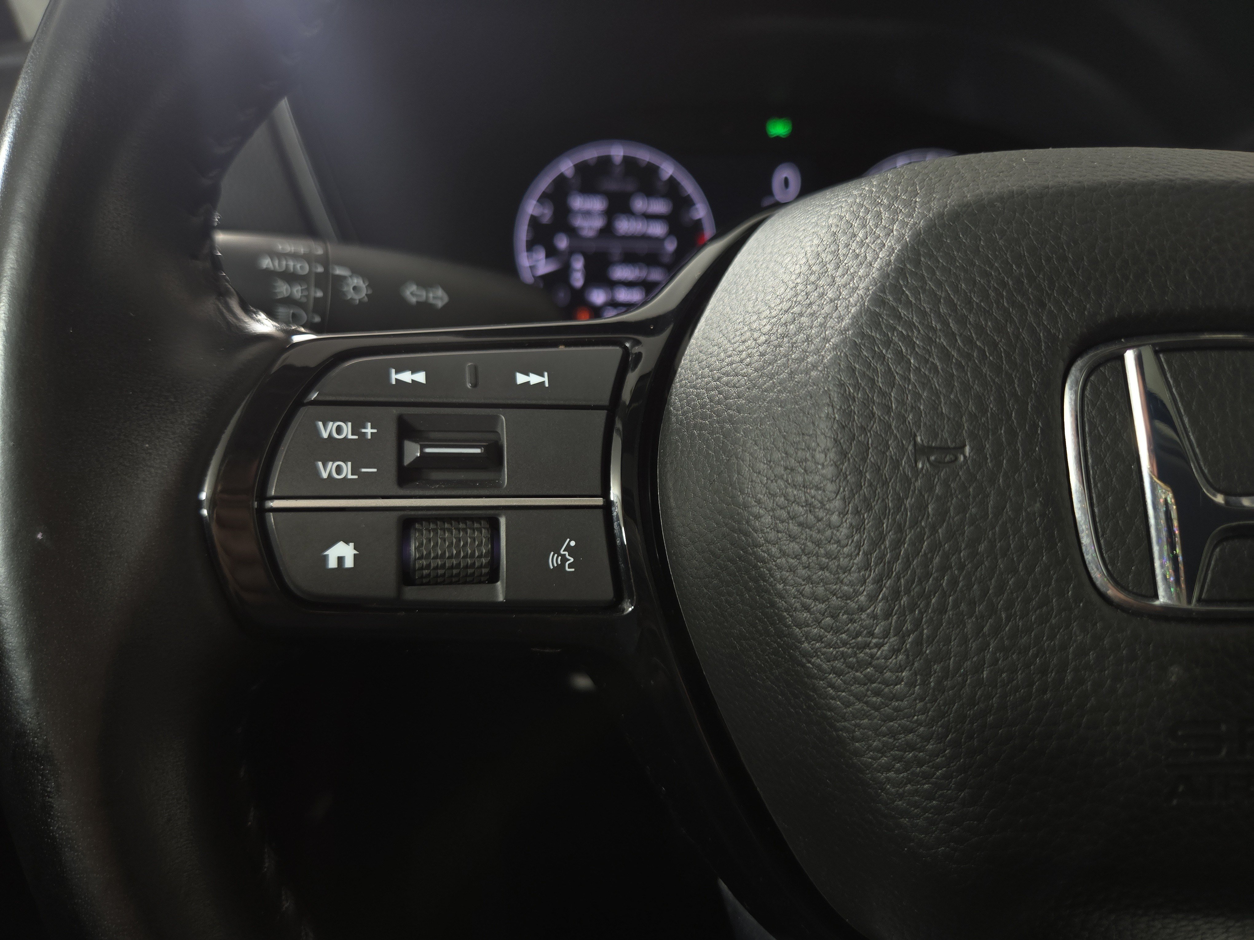 Used 2025 Honda CR-V EX-L image 16