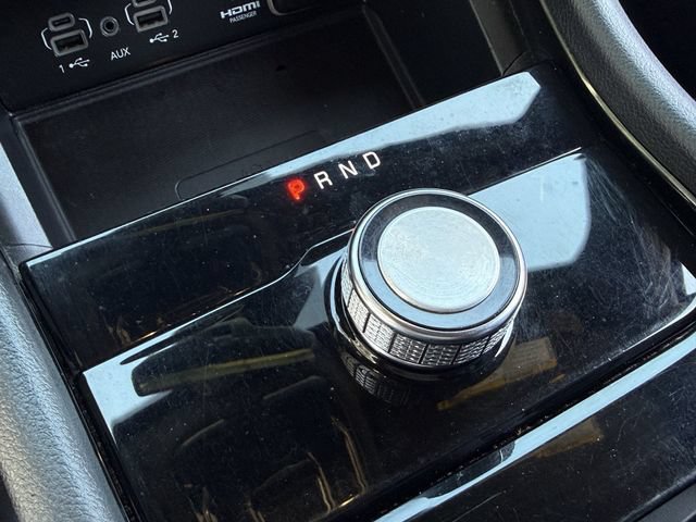 Used 2023 Jeep Grand Cherokee Overland w/ Luxury Tech Group IV RWD image 19