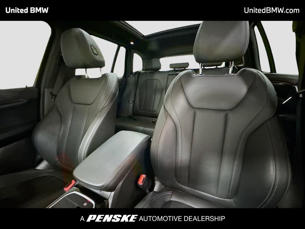 Used 2024 BMW X3 M40i w/ Premium Package image 5