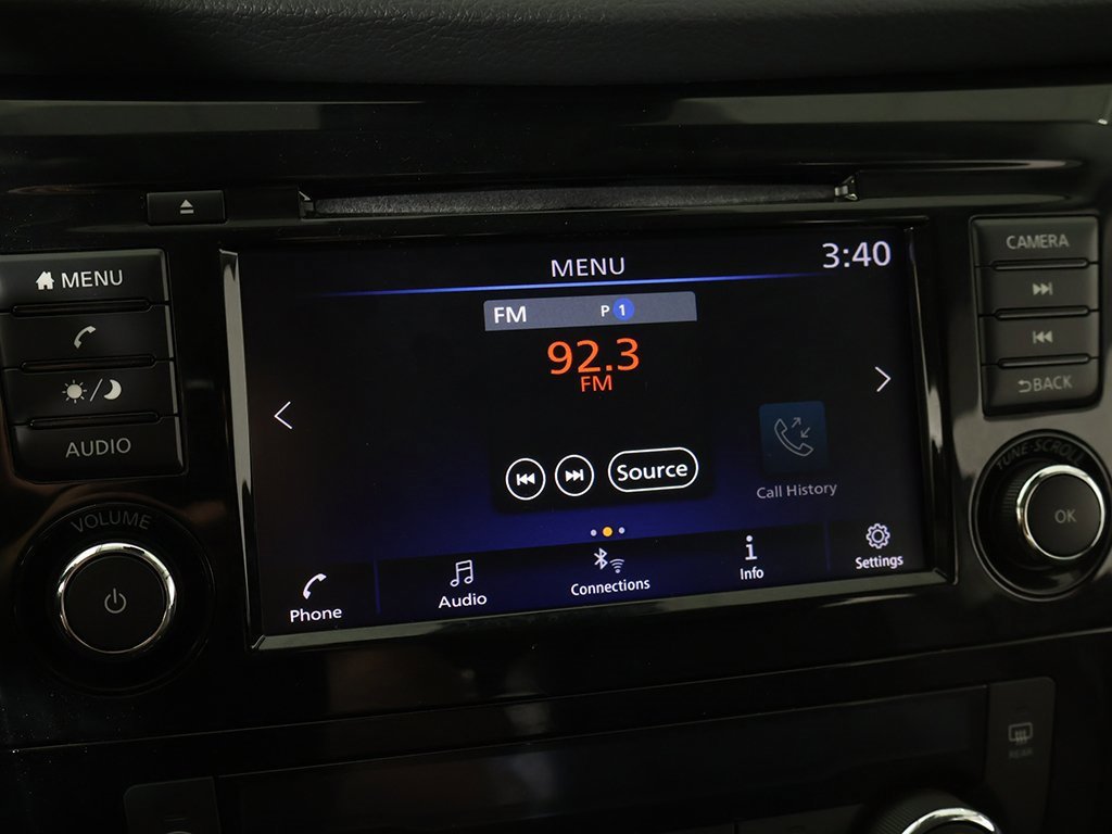 Used 2022 Nissan Rogue Sport SV w/ Technology Package image 45