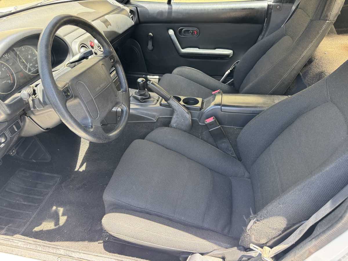 Used 1993 MAZDA MX-5 Miata RWD image 11