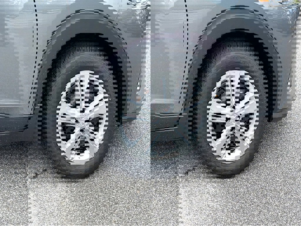 New 2025 Nissan Kicks Play S image 27