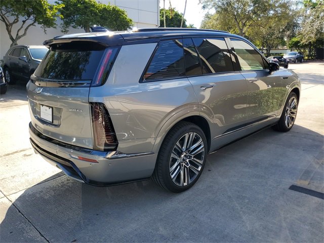 New 2026 Cadillac Vistiq Platinum image 3